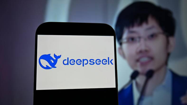 DeepSeek突然扩招150人,AI越强公司怎么还越需要人?
